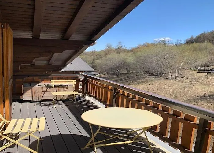 Appartamento Marvelous With Balcony Agettes